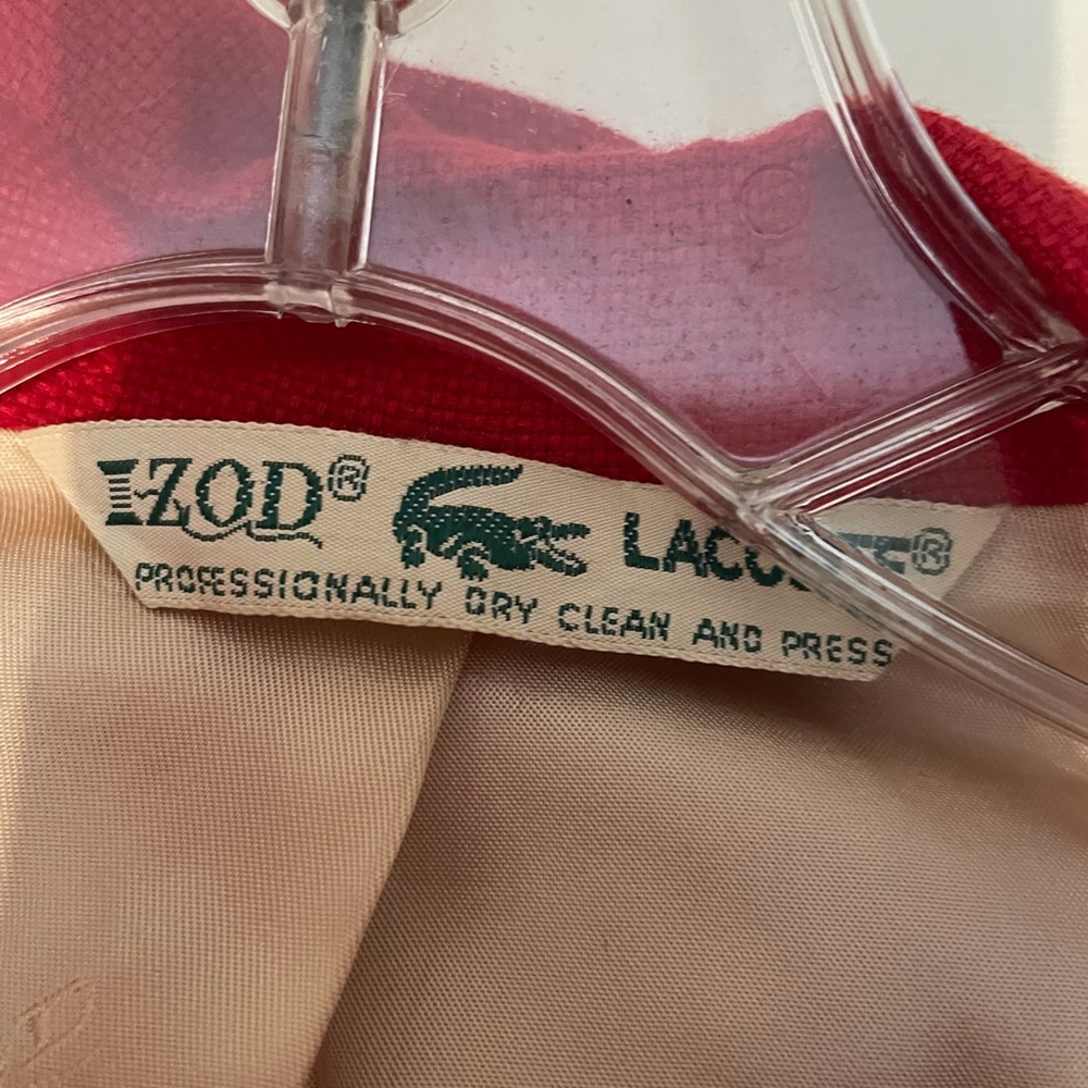 Lacoste vintage vibrant red twill blazer. No size or fabric content. Gorgeous. - Picture 7 of 14